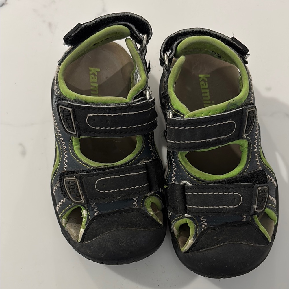 Kamik Kids' Black and Green Sandals